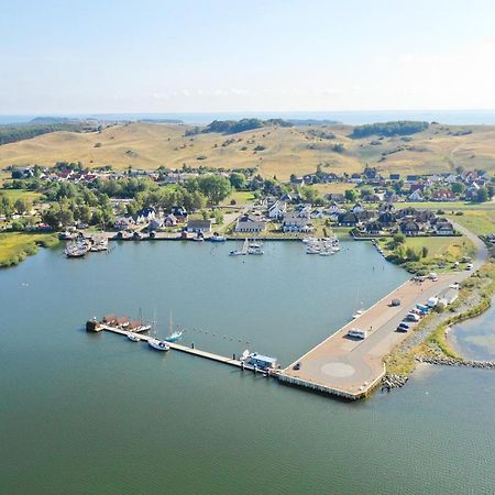 Wassernahes Ferienhaus Mit Meerblick Und Schwimmbadnutzung In Sellin - Ferienhaus Rohrweihe Гагер Екстериор снимка