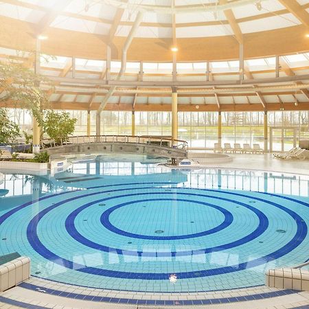 Wassernahes Ferienhaus Mit Meerblick Und Schwimmbadnutzung In Sellin - Ferienhaus Rohrweihe Гагер Екстериор снимка