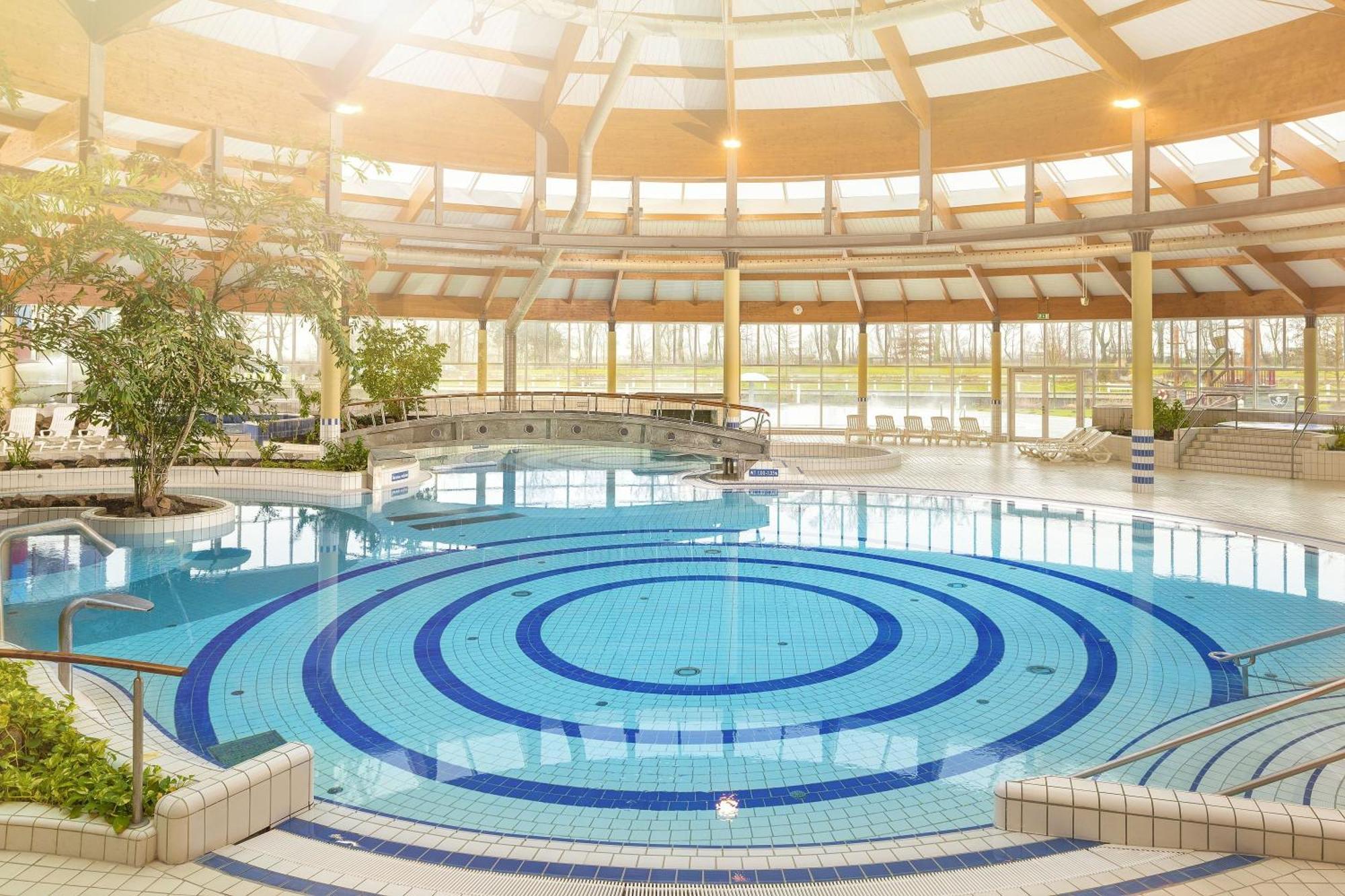 Wassernahes Ferienhaus Mit Meerblick Und Schwimmbadnutzung In Sellin - Ferienhaus Rohrweihe Гагер Екстериор снимка
